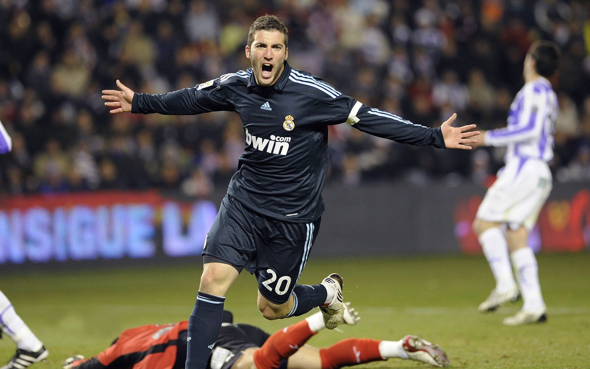 西甲“射手王”争夺愈发激烈，冠军悬念升温，西甲本土射手王